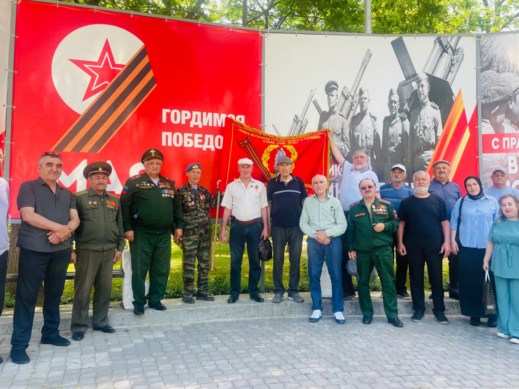 Сохранить историю. В Махачкале Миннац Дагестана организовал акцию ко Дню России